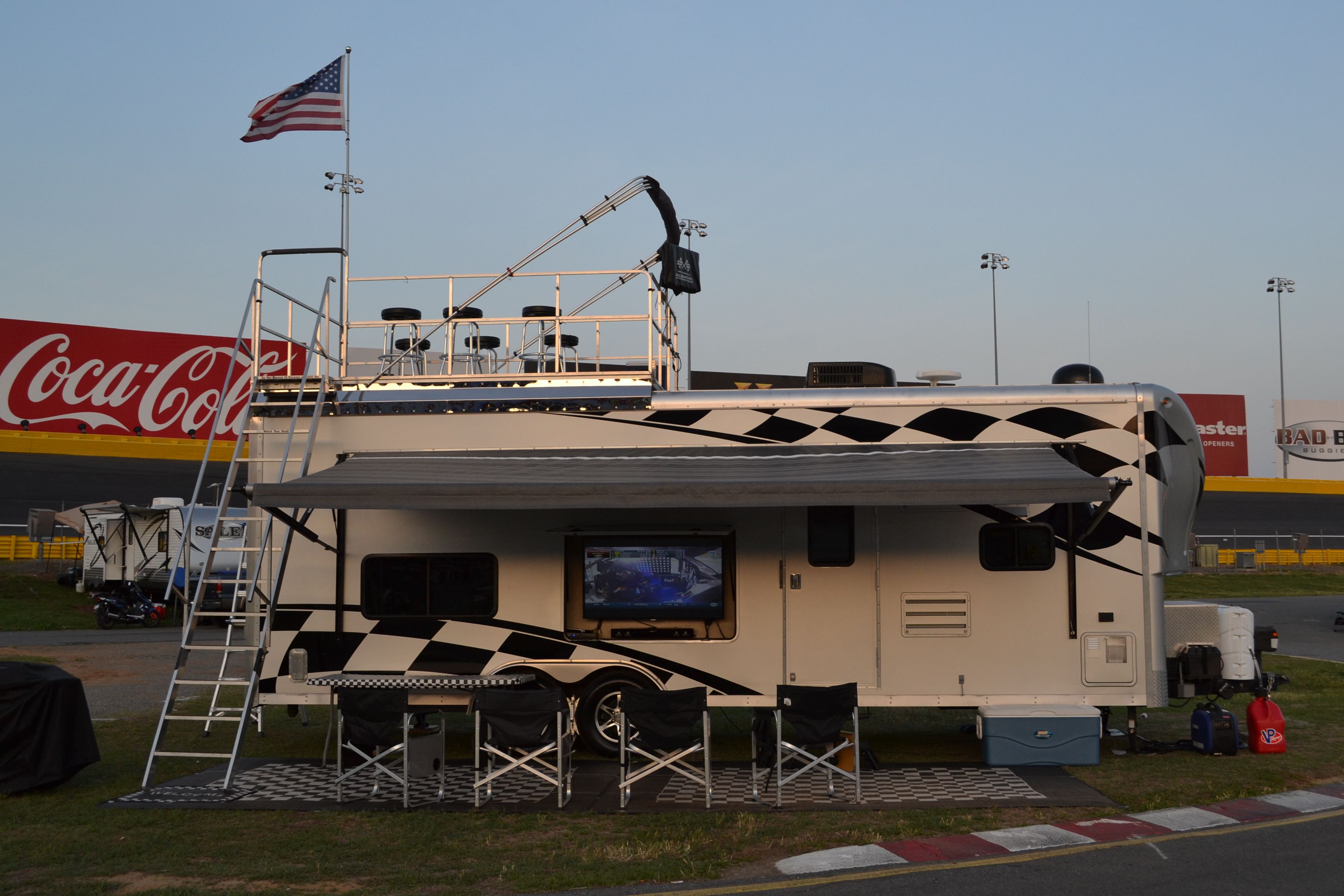 SPEEDWAY RV RENTALS AND INFIELD PACKAGES